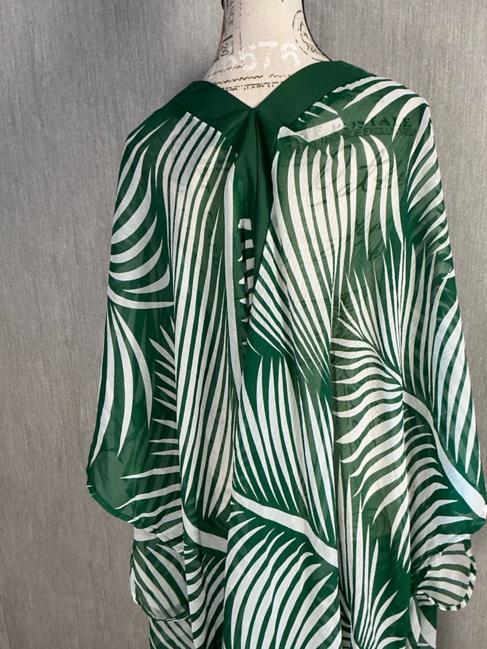 Vince Camuto Green and White Striped Plus Sheer Kimono Plus Size - Picture 7 of 16